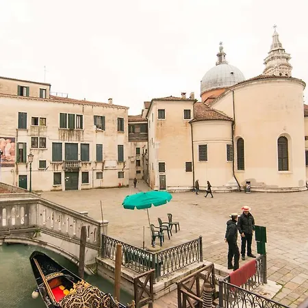 Residenza Quaggio Ca' Grimani Pensión